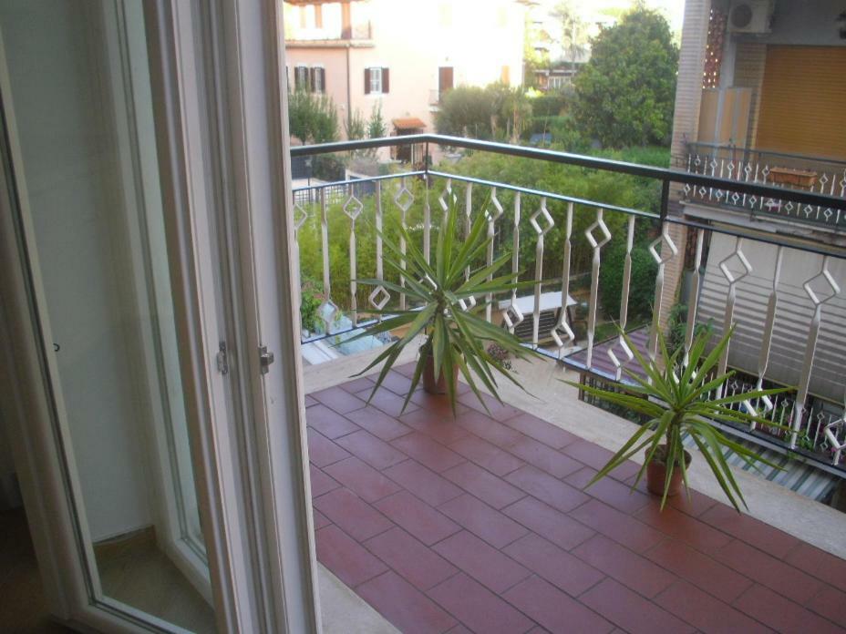 Lovely Little Apartment In Via Aurelia Rome Luaran gambar